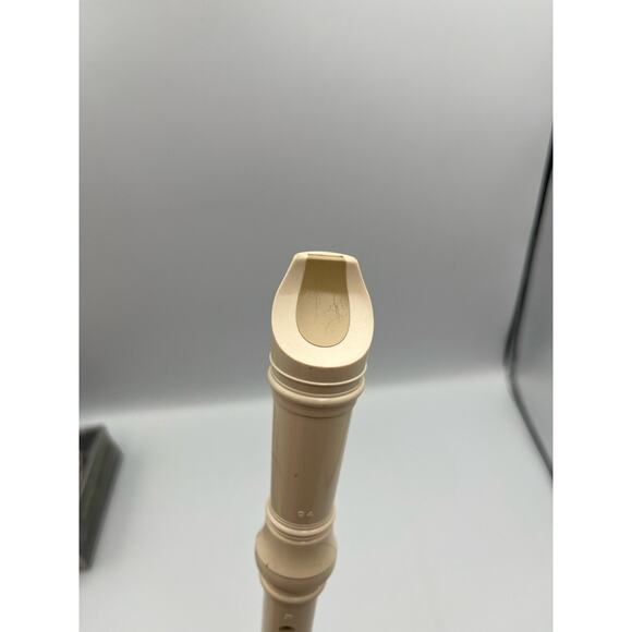 Yamaha Recorder Flute - Student - Picture 6 of 7